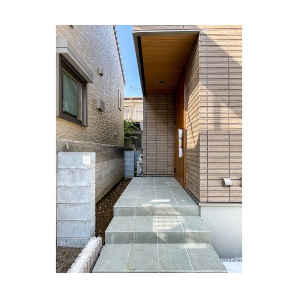 武蔵野市吉祥寺南町3丁目戸建 エントランス