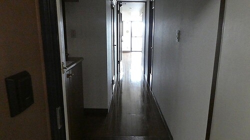 ライオンズステーションプラザ相模大野7階 廊下　※前回募集時2019年4月の写真