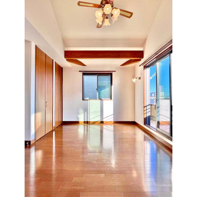 石田シャーウッド貸家 ☆洋室11.8帖