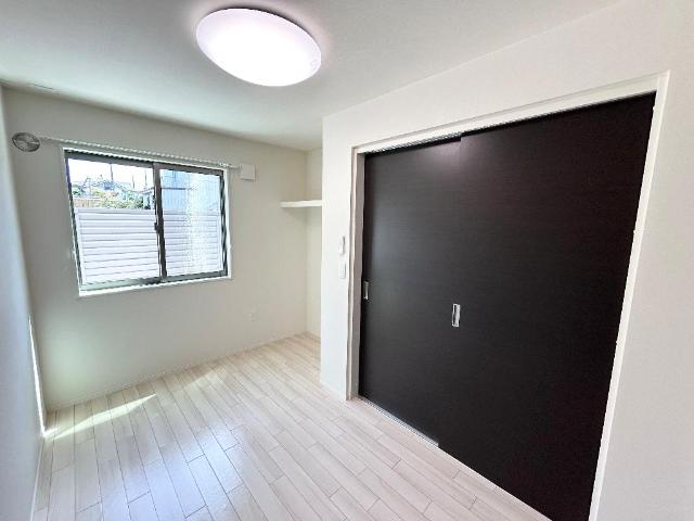 ルナフォーリア105号室 洋室