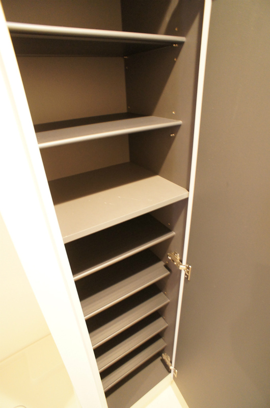 リブリ・ブラウニー 希望が丘 玄関