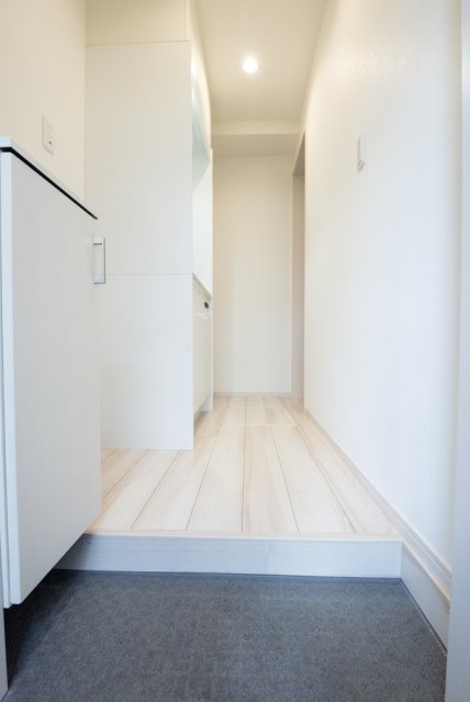 ＭＥＬＤＩＡ足立４丁目 玄関