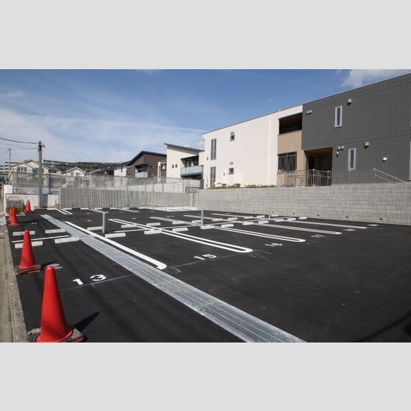 セジュール AOBA ボヌール 駐車場