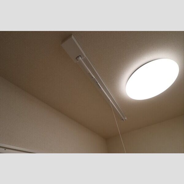 CASA MIA102号室 室内物干し