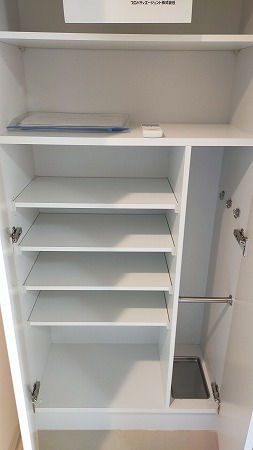 スカイコート小竹向原 収納