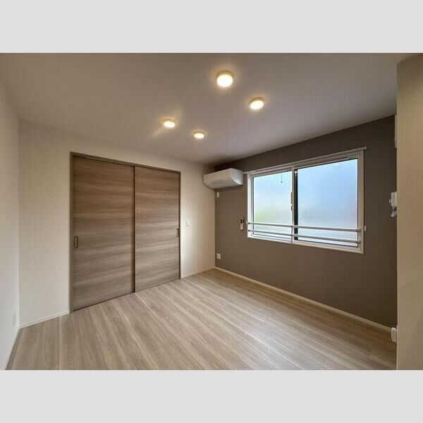 セレスティア大谷田Ⅱ301号室 リビング