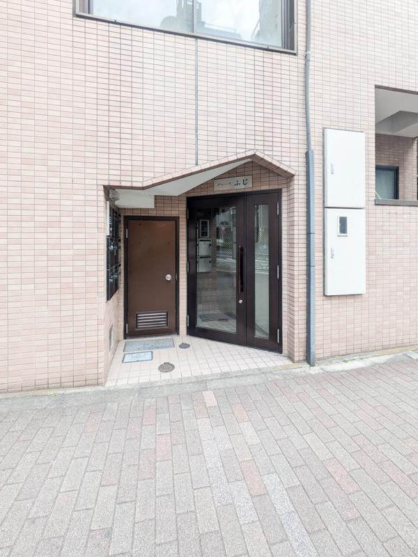 グレースふじ4階 エントランス