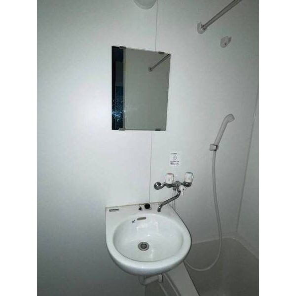 アイコート高円寺南0101号室 洗面