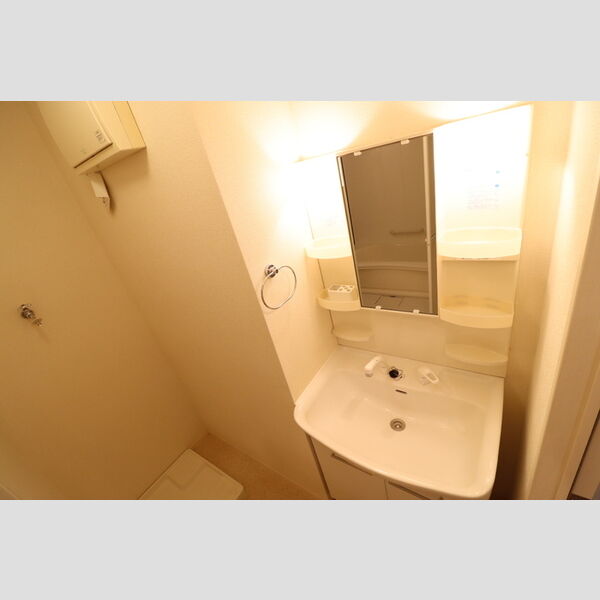 サン・クレストコート203号室 同建物別部屋の参考画像