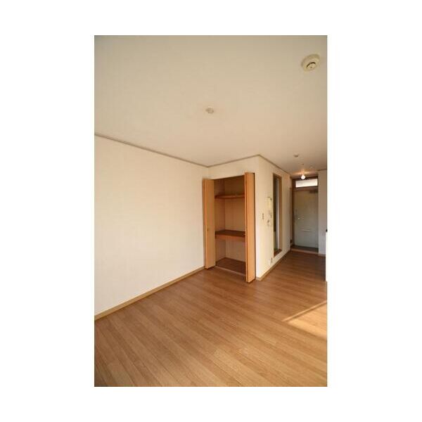 エステートピア黒沢207号室 リビング