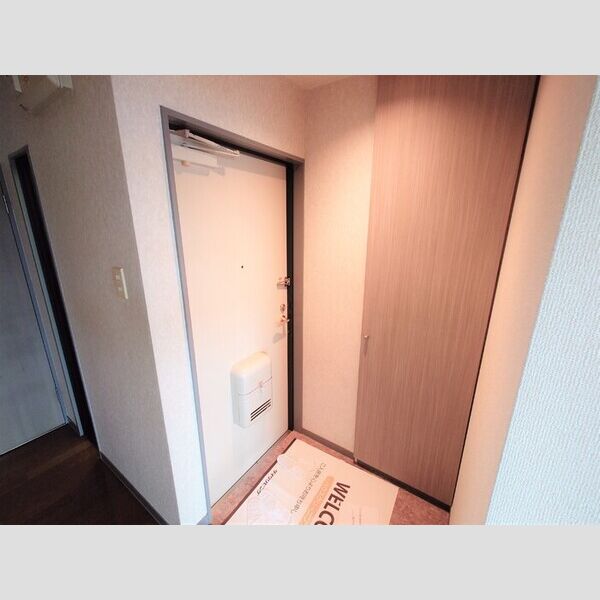 アメージング・エステート 玄関