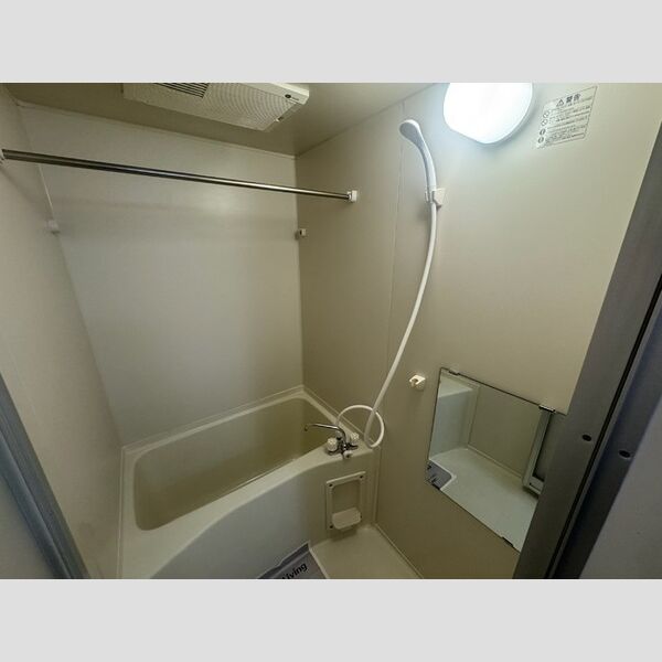 ラクサリー国分寺203号室 浴室