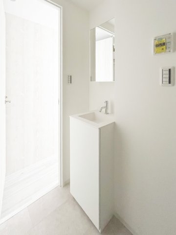 Claudia Takenotsuka／クラウディアタケノツカ クラウディアタケノツカ