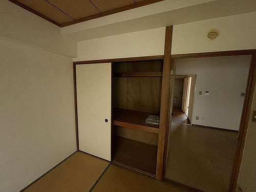 ＭＡＣ武蔵砂川コート 押入（枕棚付）　※内装前／2026年03月撮影