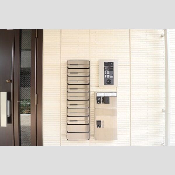 リリー　アネラ 集合ポスト・宅配ボックス