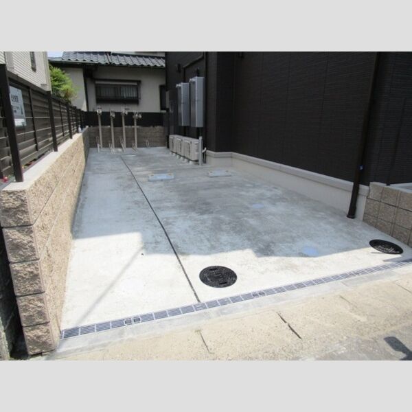 ディオブレス 駐車場(要空き確認)