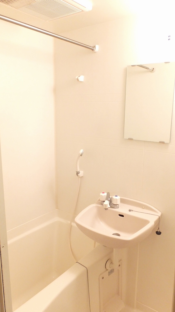 レオパレスエアル 浴室喚起乾燥機能付き