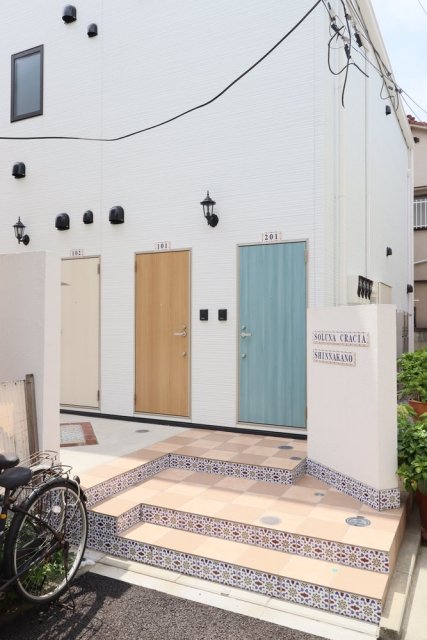 ソルナクレイシア新中野104号室 エントランス
