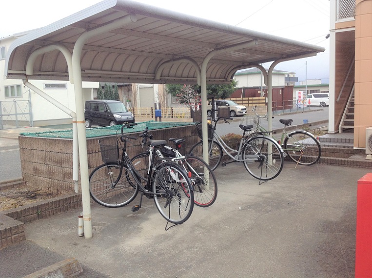 レオパレス狭山台Ⅱ104号室 駐輪場