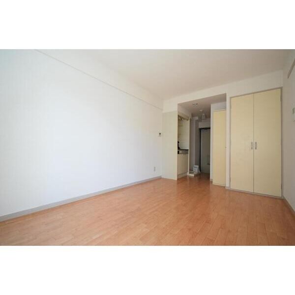 メゾン・ド・調布102号室 リビング