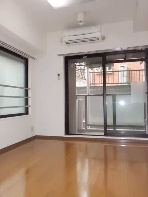 グランディオール白楽0301号室 使いやすい居間です