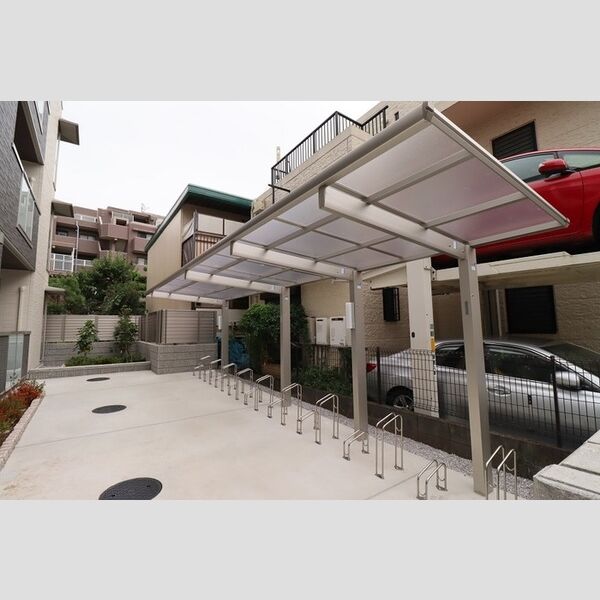 ウィンダムSK303号室 屋根付自転車駐輪場(台数制限有)