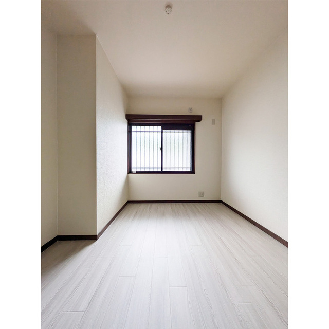 モンメール大磯303号室 内観