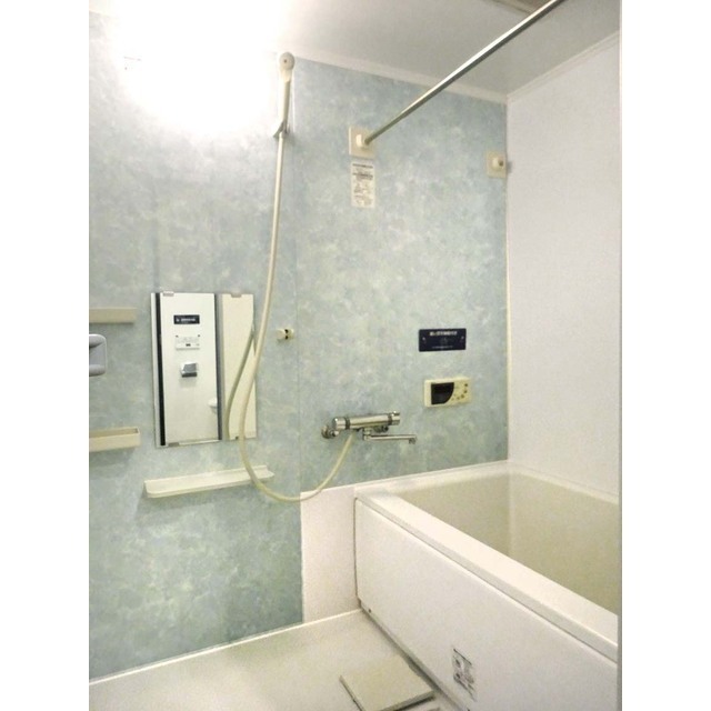 インペリアル常盤松 広々としたバスルーム・便利な追炊き機能付き