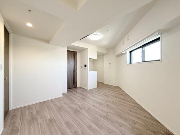 エレミ本蓮沼14階 リビング