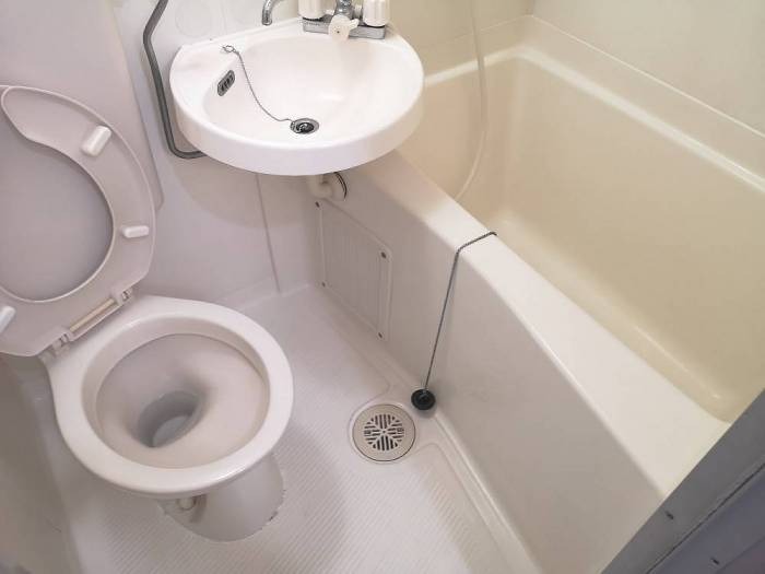 葵マンション(E-173)2階 3点UB