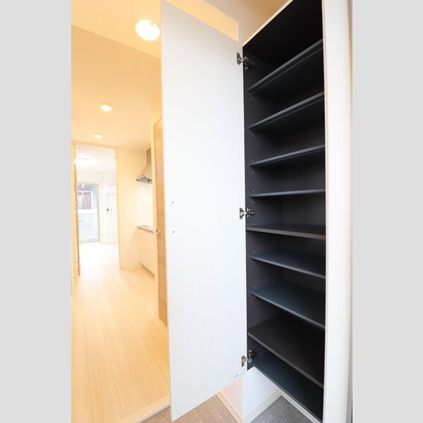 ピラタスXVI ★シューズボックス★