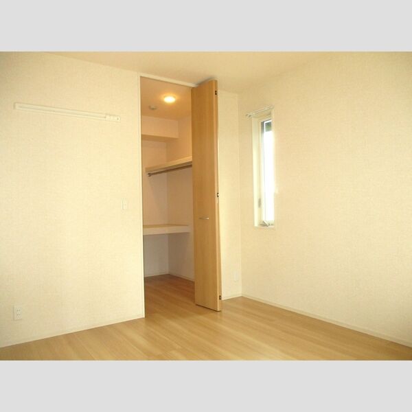 ラ・リアン　C・D　C棟301号室 洋室