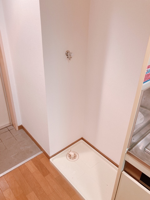 グランディオール白楽0305号室 リビング