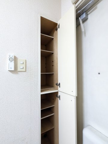 ハウス松園0103号室 玄関