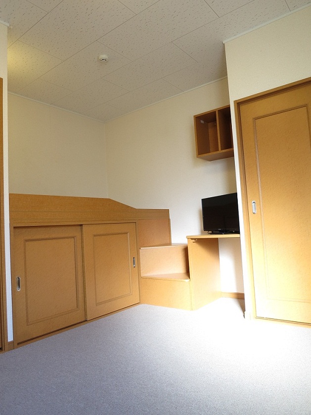 レオパレスペルル207号室 内観