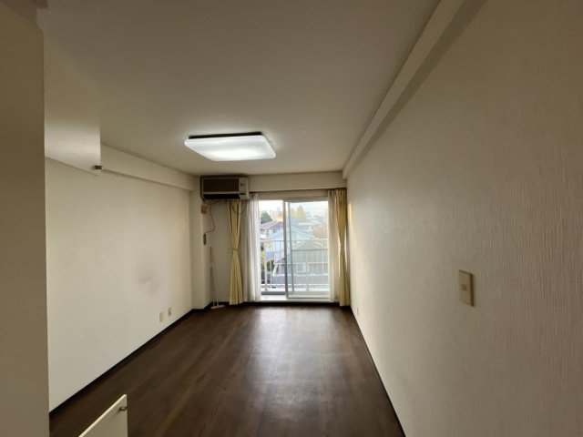 パレ・ドール本郷 リビング