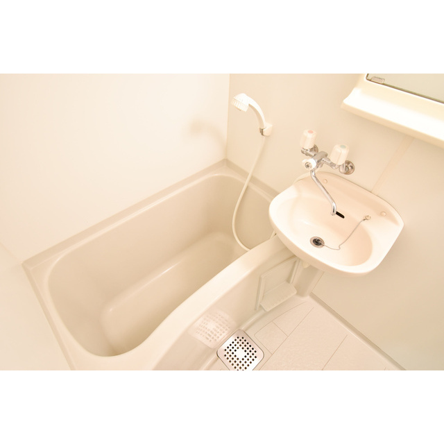 ガーラプレイス八幡山壱番館0113号室 お風呂