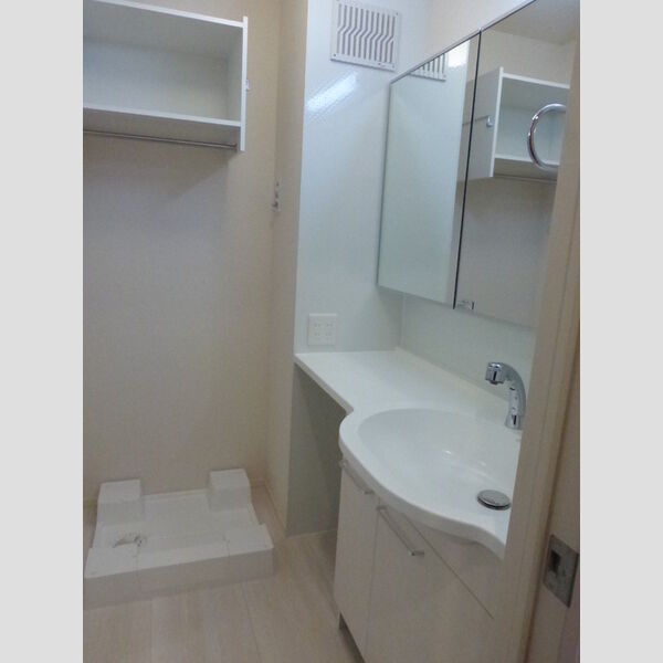 ラルゴ・エスポワール　Ⅱ303号室 洗面室