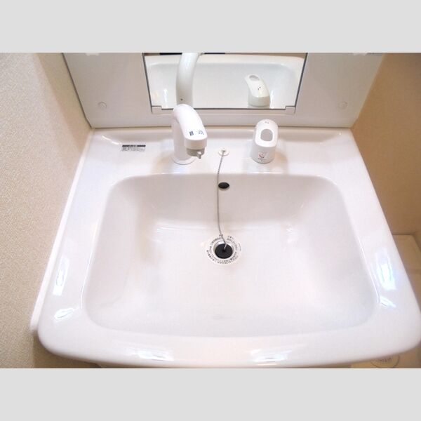 コルノリザイア305号室 洗髪洗面化粧台