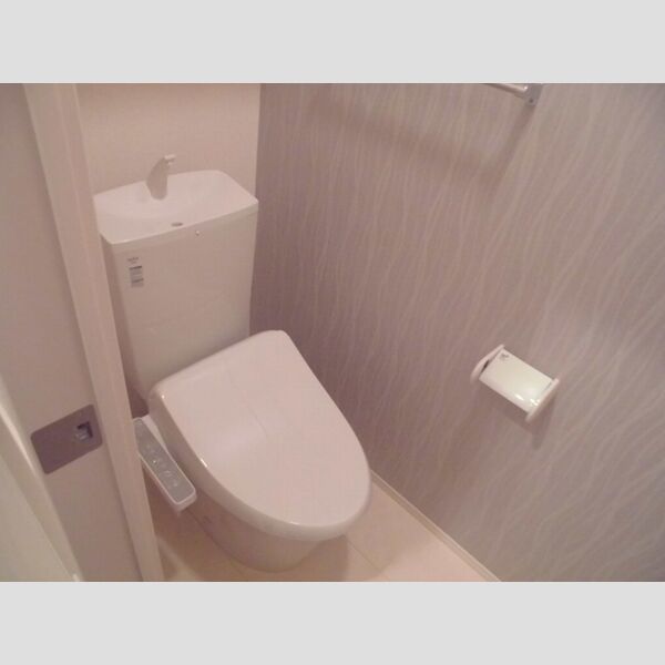 アンリジエール302号室 温水洗浄暖房便座