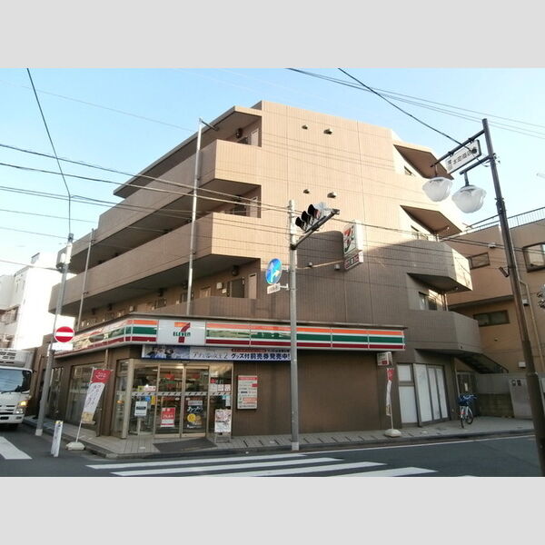 パイン グロリアの外観画像