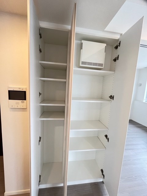 クレヴィアリグゼ日暮里12階 収納