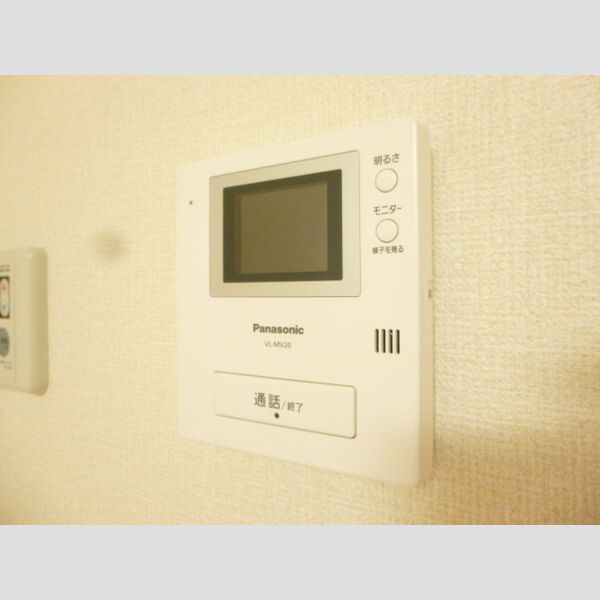 ウェルストン102号室 モニターフォン