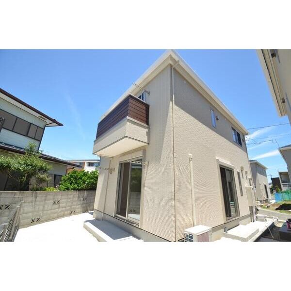 藤沢市本鵠沼2丁目戸建M棟の外観画像