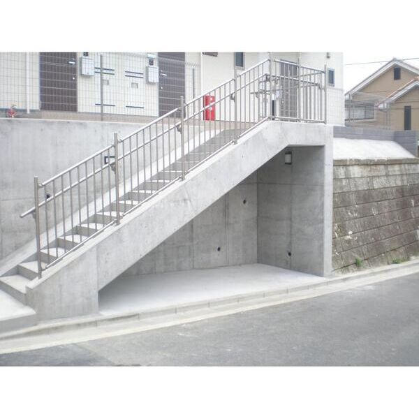 カサ・ロベルト102号室 外観