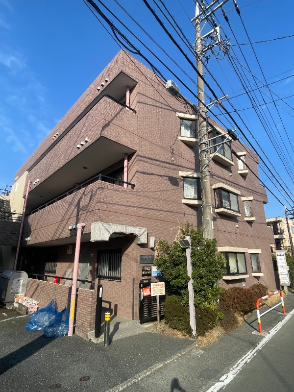 トゥイナーハウス3階 エントランス