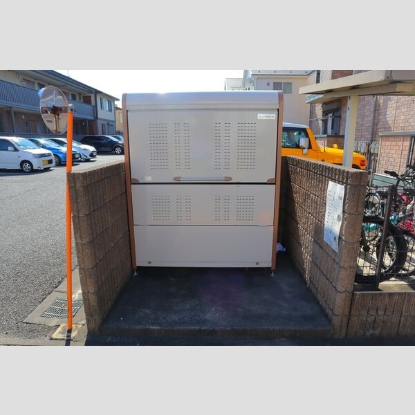 エアルアクティース　Ⅱ ゴミストッカー