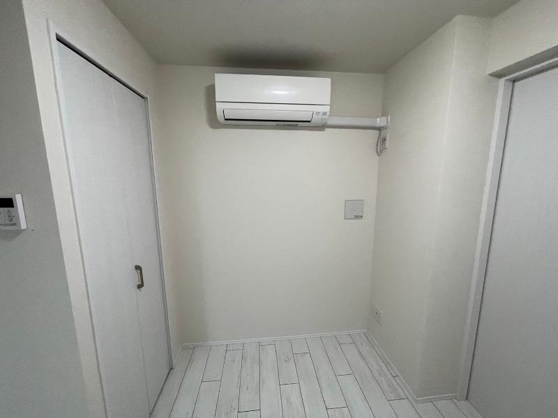 CREAL新富町 リビング