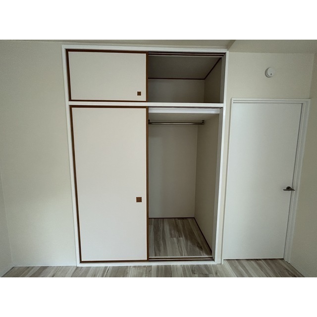 サリジェ志村公園302号室 内観