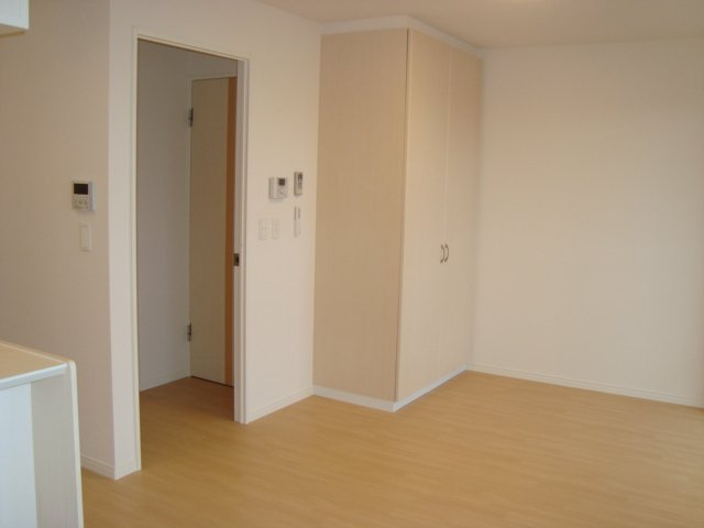 レフィナードＮ．Ｋ00105号室 リビング